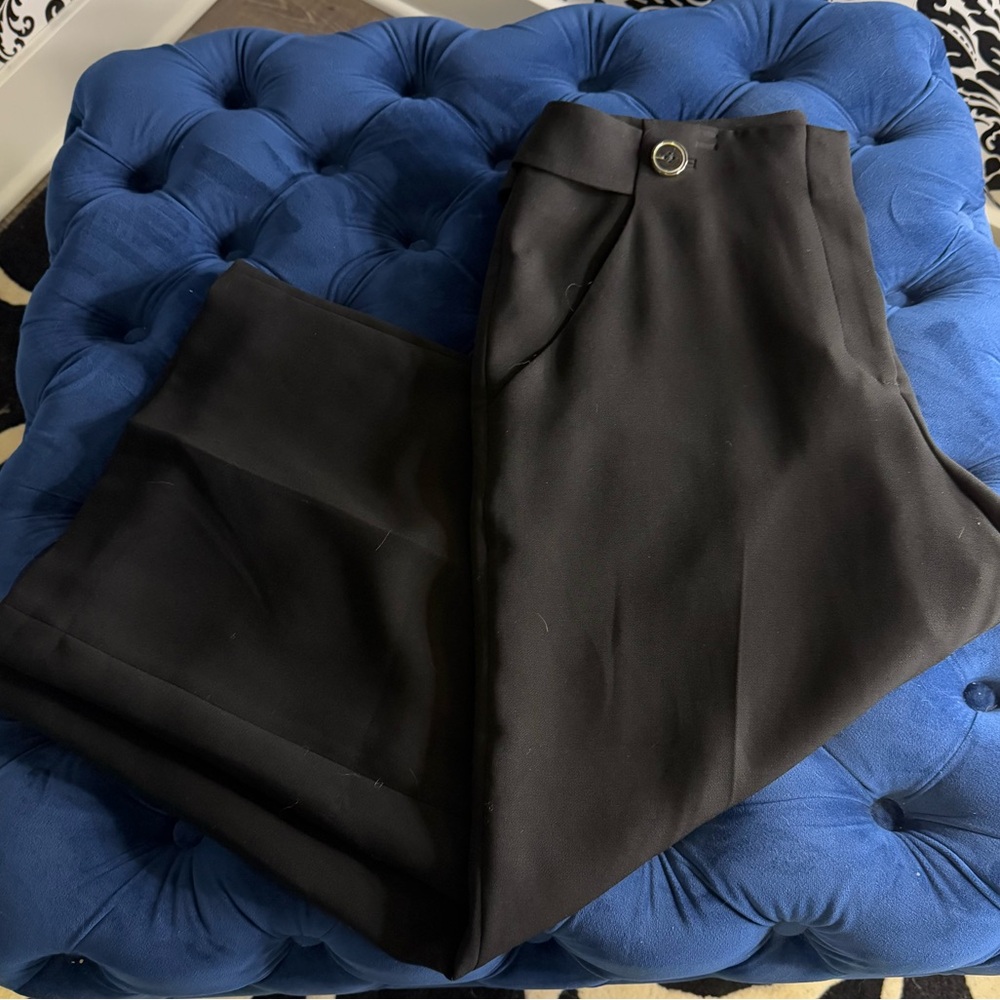 WHBM Wide Leg Crop - Black